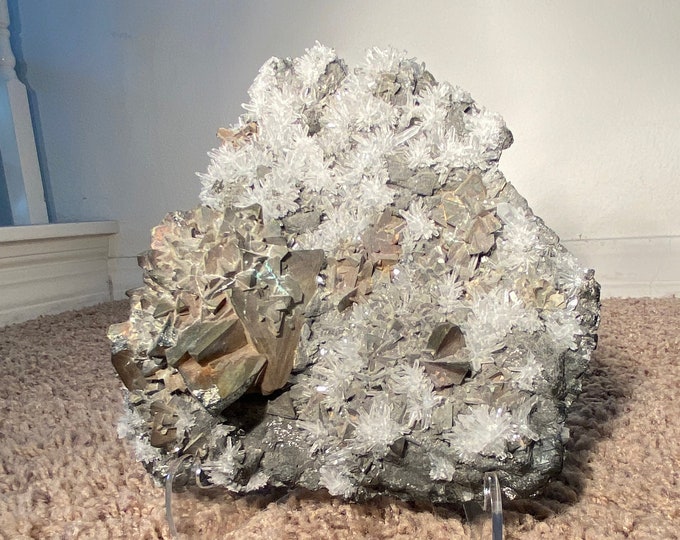 Aesthetic Quartz with Chalcopyrite and Pyrite, Perfect to Display in Den or Family Room
