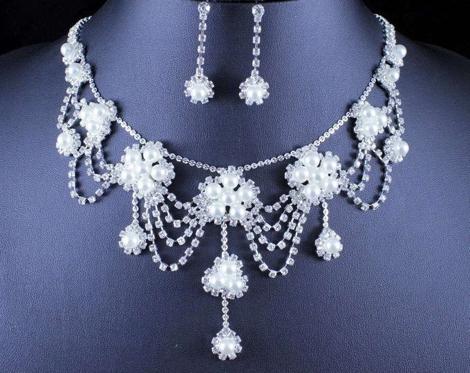 Statement necklace and earrings set, bridal necklace and earrings set, rhinestone crystal necklace and earrings set, rhinestone pageant set