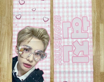 Hyunjin Pink Cheering Slogan