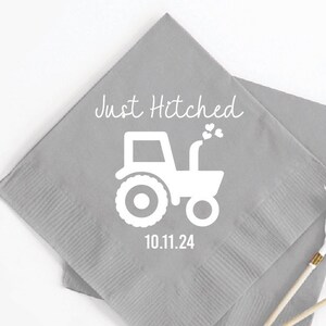 Serviettes de table pour mariage Just Hitched, boissons personnalisées de serviette de mariage, cadeaux personnalisés, serviette de table cocktail, serviettes de table personnalisées pour mariage (202)