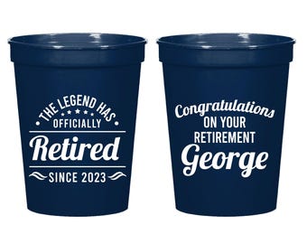 „Die Legende ist im Ruhestand“-Stadionbecher, lustige Plastikbecher als Gastgeschenke für die Ruhestandsfeier, legendäre Becher zur Feier des Ruhestands, wiederverwendbare 16-oz-Becher (170)