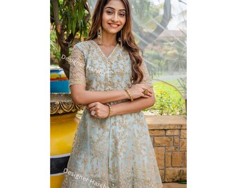 Schweres besticktes Anarkali Top mit Palazzo Anzug, Pakistanischer Salwar Kameez mit Netz Dupatta