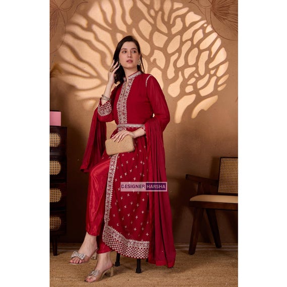 Magnifique Costume Anarkali Lengha Taille UK 12-14 - Noir & Or - Pour Mariage & Fêtes Indiennes