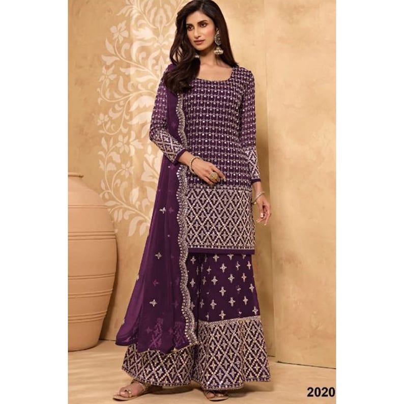 Source 1 ready-made clothing essay image