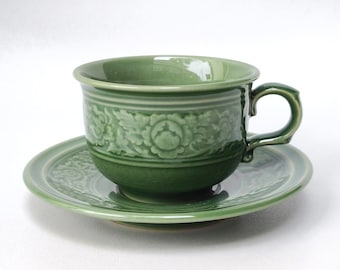 7.1oz, 210ml, Cappuccino Cup, Handmade Ceramic Coffee Cup with Saucer, Tea Cup with Saucer, Green with Flowers Engraving