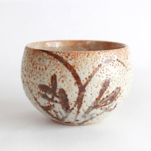 6oz, 180ml, Chawan, Shino Tasse, Shino Ware, Japanische Teetasse, Weiß-Orange mit bemalter, Keramik Teetasse