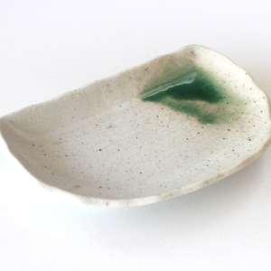 Japanese Plate, 21cm, Sushi Plate, Ceramic Plate, Side Dish, White with Green Melted Decor
