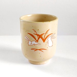 5.7oz, 170ml, Yunomi, Japanese Tea Cup, Ceramic Tea Cup, Japanese Handmade Tea Cup, Beige with Rabbits