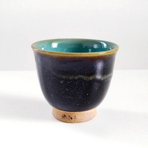 Duty included for US | 4.1oz, 120ml, Chawan, Hatazori Gata, Curving Lip, Japanese Tea Cup, Handmade Ceramic Cup, Black with Green Melted