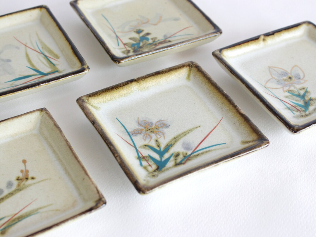 Tiny Plate 9 Cm Sauce Plate Side Plate Side Dish Antique Etsy