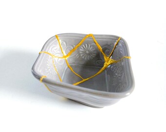 KINTSUGI | Taça Kintsugi, cerâmica japonesa quebrada reparada com a técnica KINTSUGI. #KIN9056