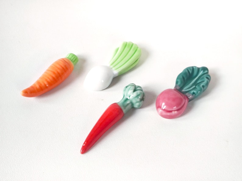 ChatiHandcraft Vegetable Chopstick Rest - Thumbnail 4