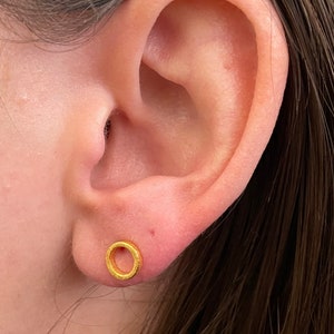 Golden Open Circular Stud Earrings, Hollow Circle, Hollow Round, 22k Vermeil over Sterling Silver