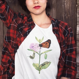 Monarch Butterfly shirt, Vintage Nature Art T-shirt, Cute Milkweed Plant Graphic Tee, Trending Summer Top, Camping shirt Gift for Friend