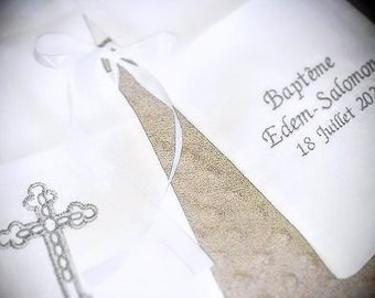 Echarpe de baptême bébé enfant brodée personnalisée prénom colombe croix toile de lin coton double gaze blanc linge blanc cérémonie baptism