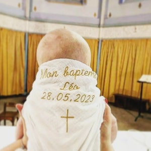 Chale de baptême bébé enfant double gaze coton brodé personnalisé prénom croix cadeau linge blanc étole personnalised embroidery baptism image 1