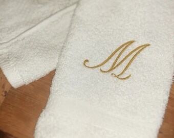 Serviette invité essuie-mains brodé personnalisé monogramme au choix coton éponge linge de maison mariage baptême cérémonie