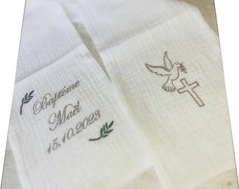 Echarpe de baptême bébé enfant brodée personnalisée prénom lin coton double gaze colombe feuilles d olivier colombe croix