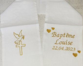 Echarpe de baptême bébé enfant unisexe brodée personnalisée prénom coeurs  colombe lin coton ou double gaze coton blanc cérémonie