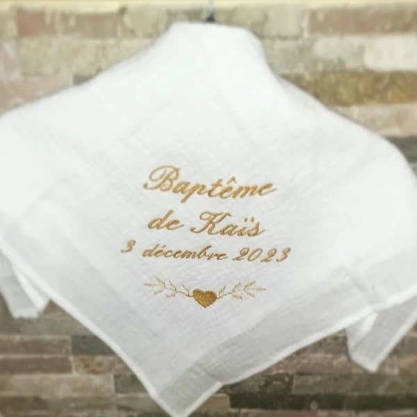 Châle étole de baptême bébé enfant double gaze brodée personnalisée prénom coeur baptism personnalised embroidery