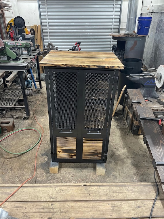 Metal liquor cabinet deals