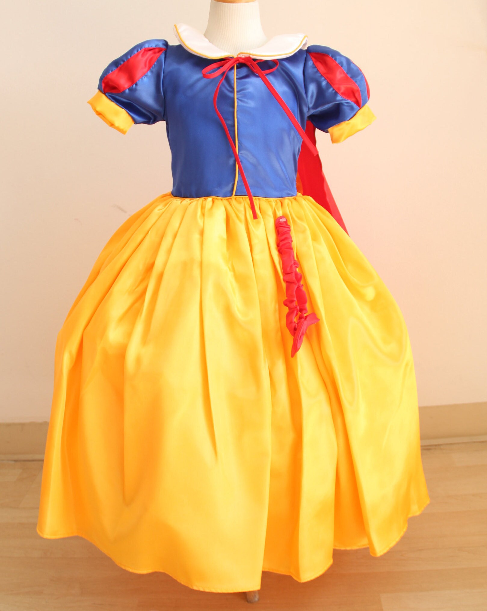 Snow White Dress for Birthday Costume or Photo Shoot Snow White Dress Outfit Birthday Dress Snow White Costume Dress for Birthday Party - Etsy Snow White Dress for Birthday Costume or Photo Shoot Snow White Dress Outfit Birthday Dress Snow White Costume Dress for Birthday Party - Etsy