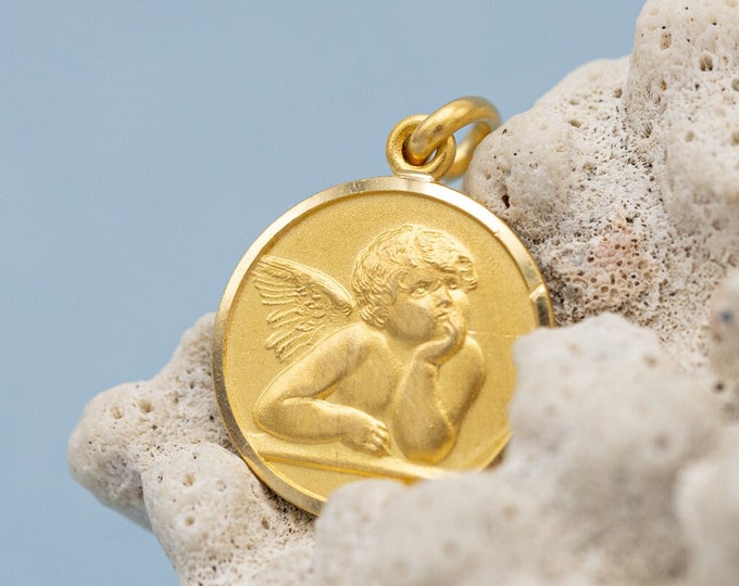 18k Cute Angel Raphael Medallion - Vintage Solid Gold Pendant - Cherub ...