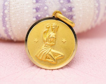 18 K Vintage zodiac charm pendant - Virgo charm in 18 ct yellow gold - star sign pendant - perfect gift - solid gold Virgo medallion