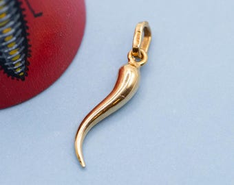 extra small Vintage 18K Yellow Gold Horn Charm Pendant – Good Luck Protection Amulet - *US Tariffs Included in price*