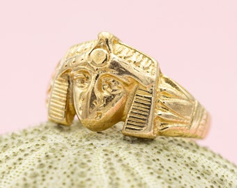 18k Egyptian Pharaoh ring - King - good luck amulet - monarchs of ancient Egypt - Vintage 18 k yellow gold ring - powerful talisman - Italy