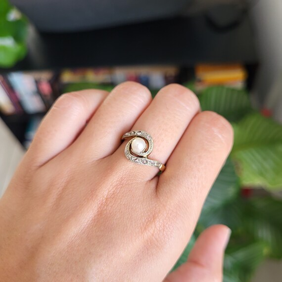 Antique 18 karat solid gold ring - romantic Pearl… - image 2
