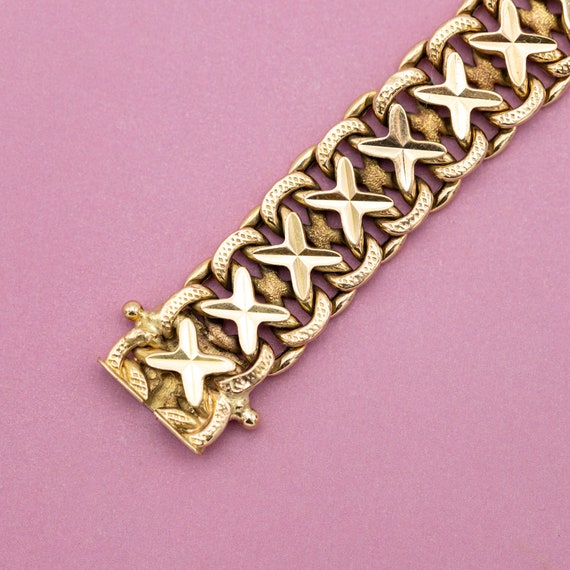 Lovely 1940's 18 k gold bracelet - hollow bracele… - image 4