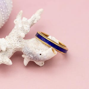 18k vintage emaille ring - 18 kt massief geelgoud - koningsblauwe ring - vintage verlovingsring - kerstcadeau voor blauwe minnaar - bandring
