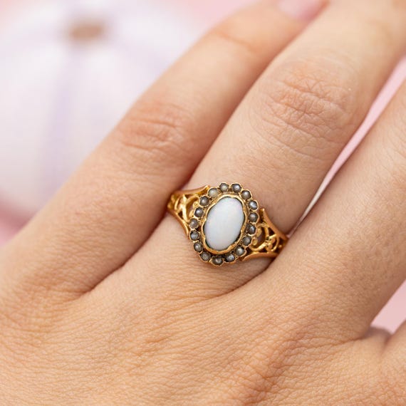 Antique 18 karat solid gold ring - Opal and pearl… - image 2