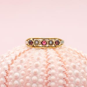 Ruby three stone ring - Estate 18 k gold ruby and pearl ring - elegant colourful ring - red statement ring - romantic pink gift