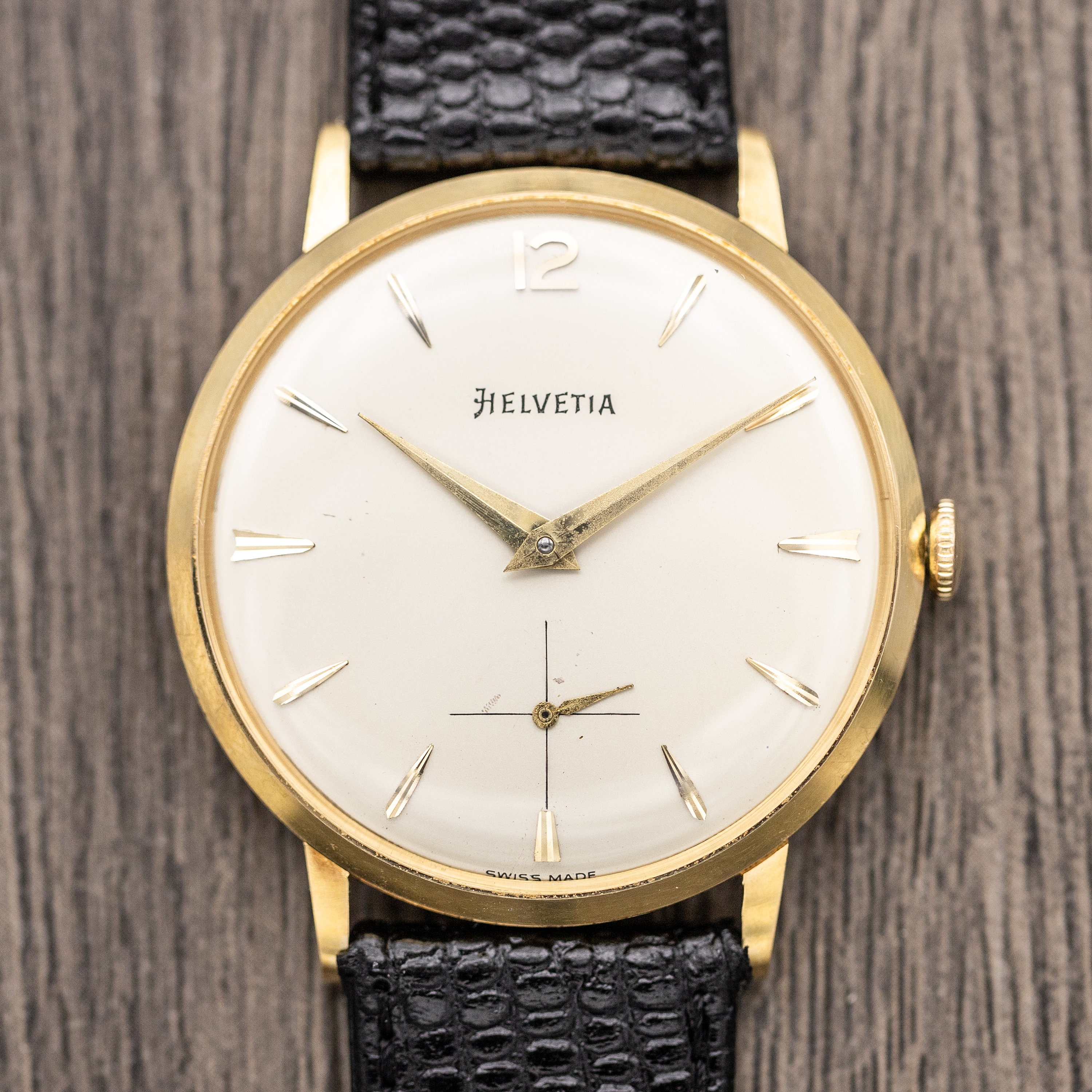 Helvetia Vintage 18k Yellow Gold Men s Dress Watch Freshly Serviced Wedding present for him Read Description