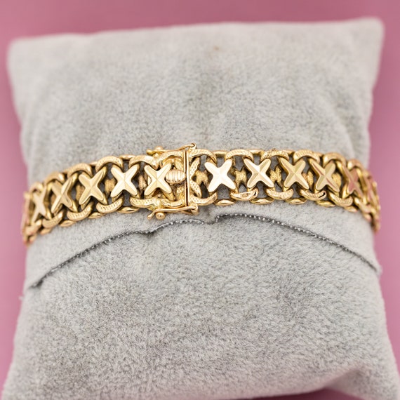 Lovely 1940's 18 k gold bracelet - hollow bracele… - image 8