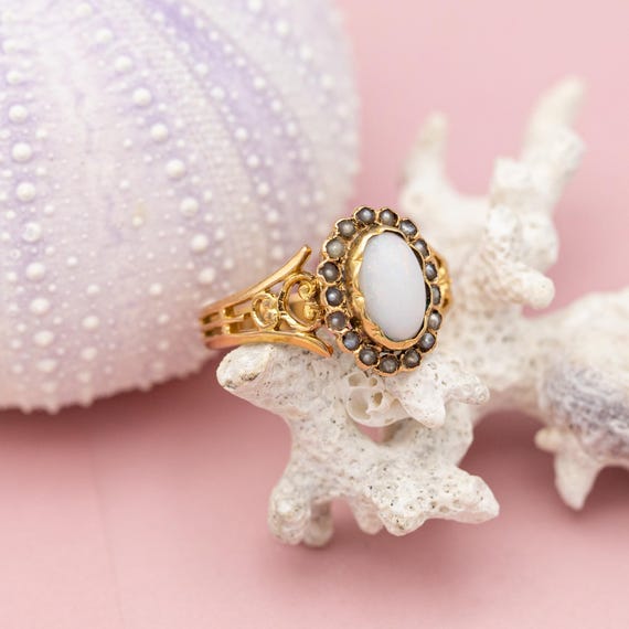 Antique 18 karat solid gold ring - Opal and pearl… - image 1