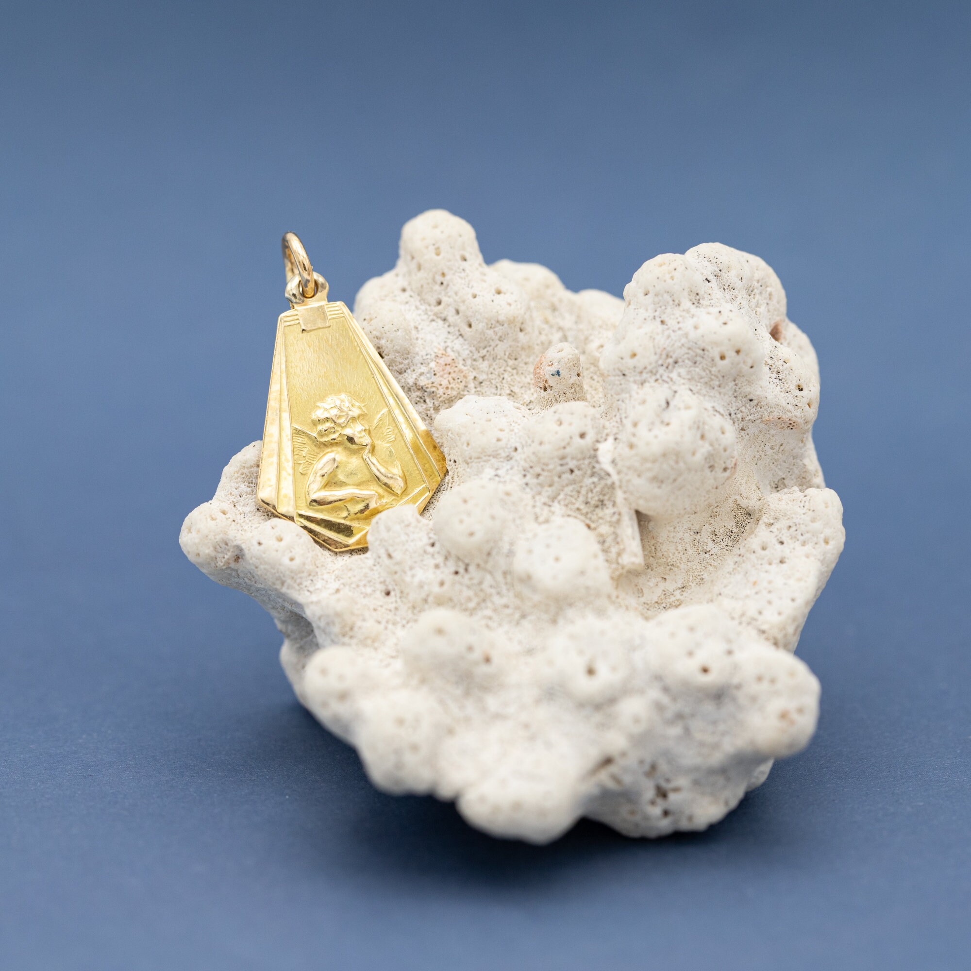 18k Cute Angel Raphael Medallion - Estate Solid Gold Pendant - Cherub ...