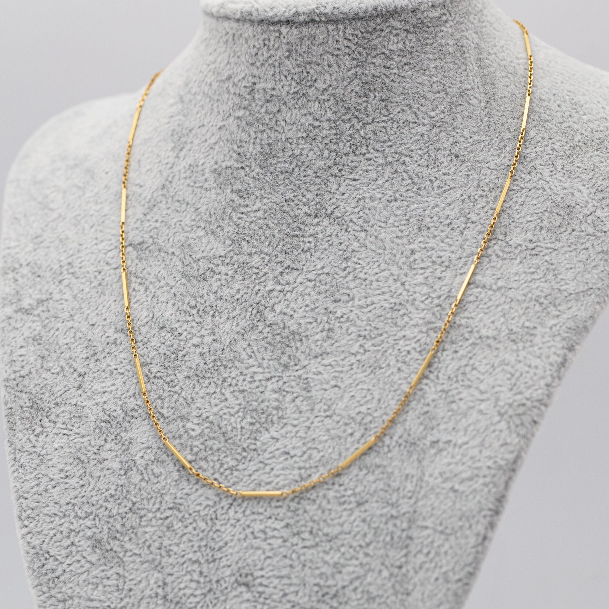 18k Yellow Solid Gold Small Chain - Elegant Rectangular Necklace