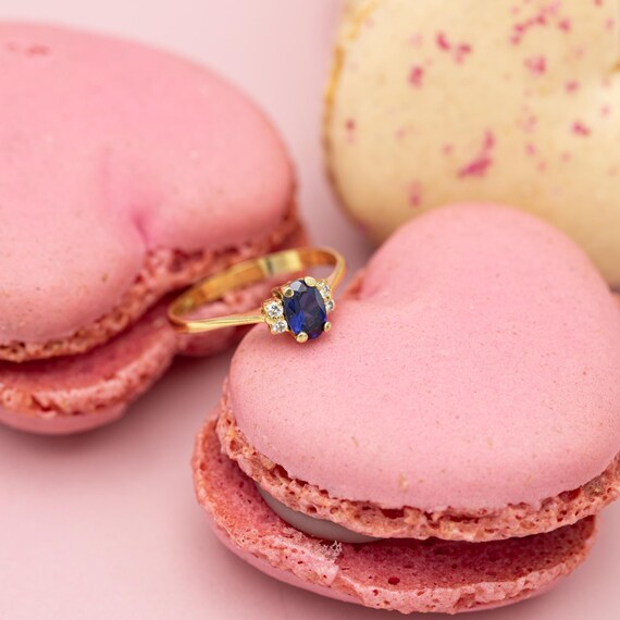 18k solid yellow gold engagement ring - Sapphire … - image 2