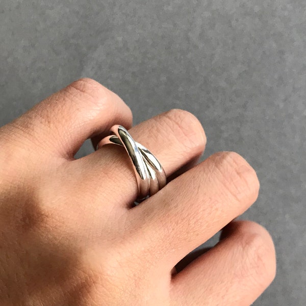 Silver Triple interlocked Ring, Multi Band Rings, Intertwining Rings, Three Rolling Rings - Sterling Silver