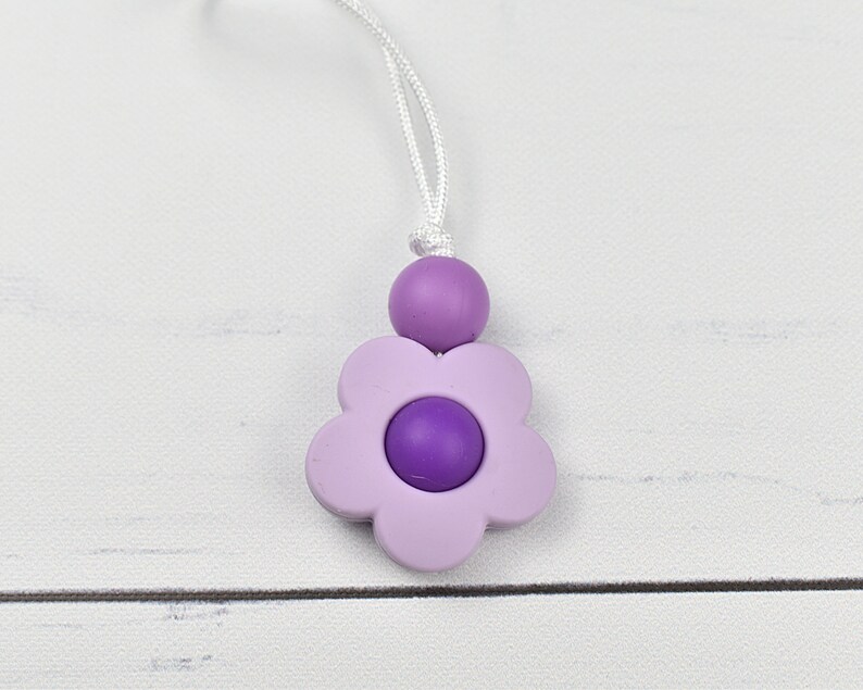 Daisy Silicone Zipper Pulls