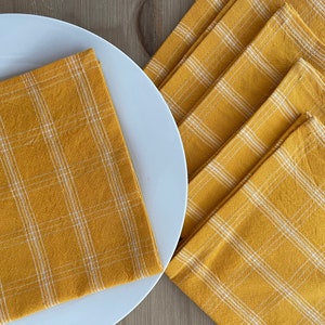 Lipo Cloth Napkins Set of 4 Washable and Reusable-Jacquard Waving Design  Fabric Napkins Waterproof Dinner Napkins for Dining Table Cloth Napkins  Bulk