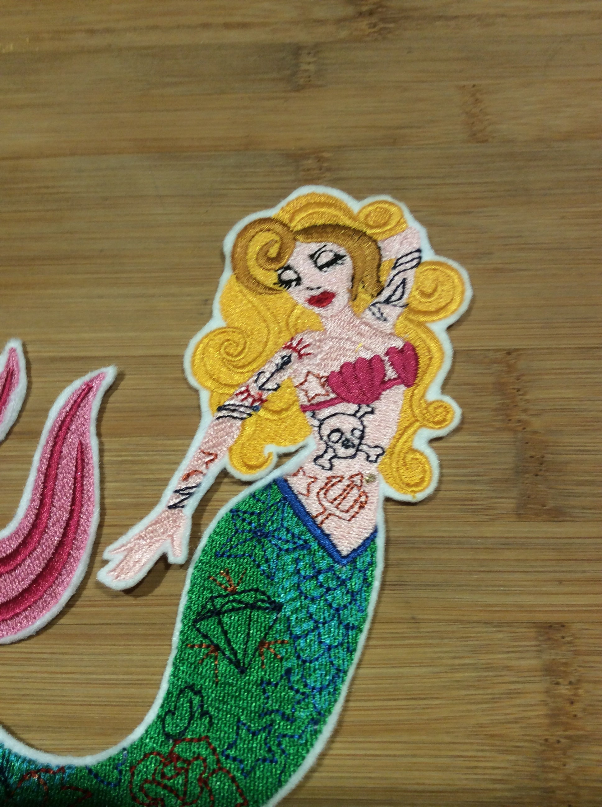 Embroidered Retro Pin-Up Style Tatooed Mermaid Patch by Twistedstitcher 2018 Located in Abbotsford BC Canada - Thumbnail 5