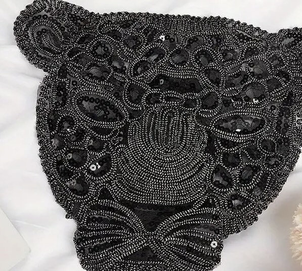 Embroidered Black Sequin Leopard Head Sew-on Patch Large 9.62”x11.42” Big Cat Patch by Twistedstitcher 2018 Located in Abbotsford Bc Canada - Thumbnail 7