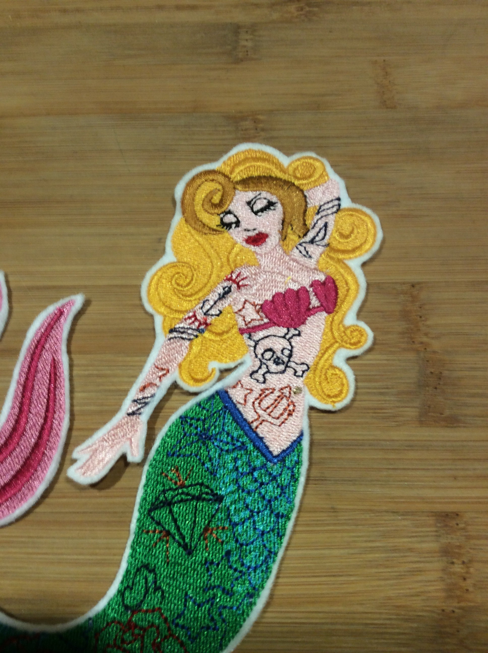 Embroidered Retro Pin-Up Style Tatooed Mermaid Patch by Twistedstitcher 2018 Located in Abbotsford BC Canada - Thumbnail 4