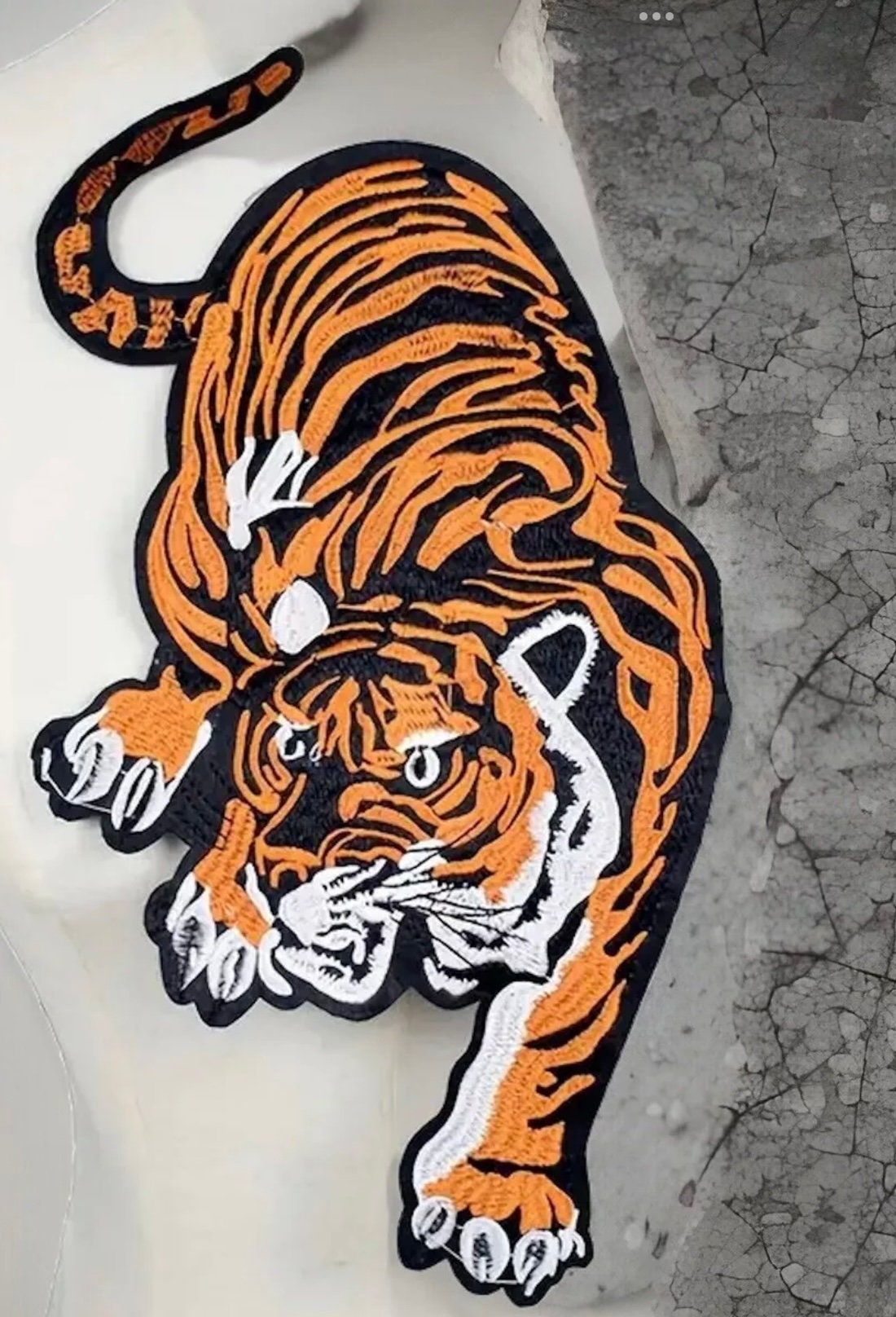 Beautiful Tiger Iron-On Embroidered Patch Large 13”x6.69” Jacket Back Prowling Tiger by Twistedstitcher 2018 Located in Abbotsford Bc Canada - Thumbnail 2