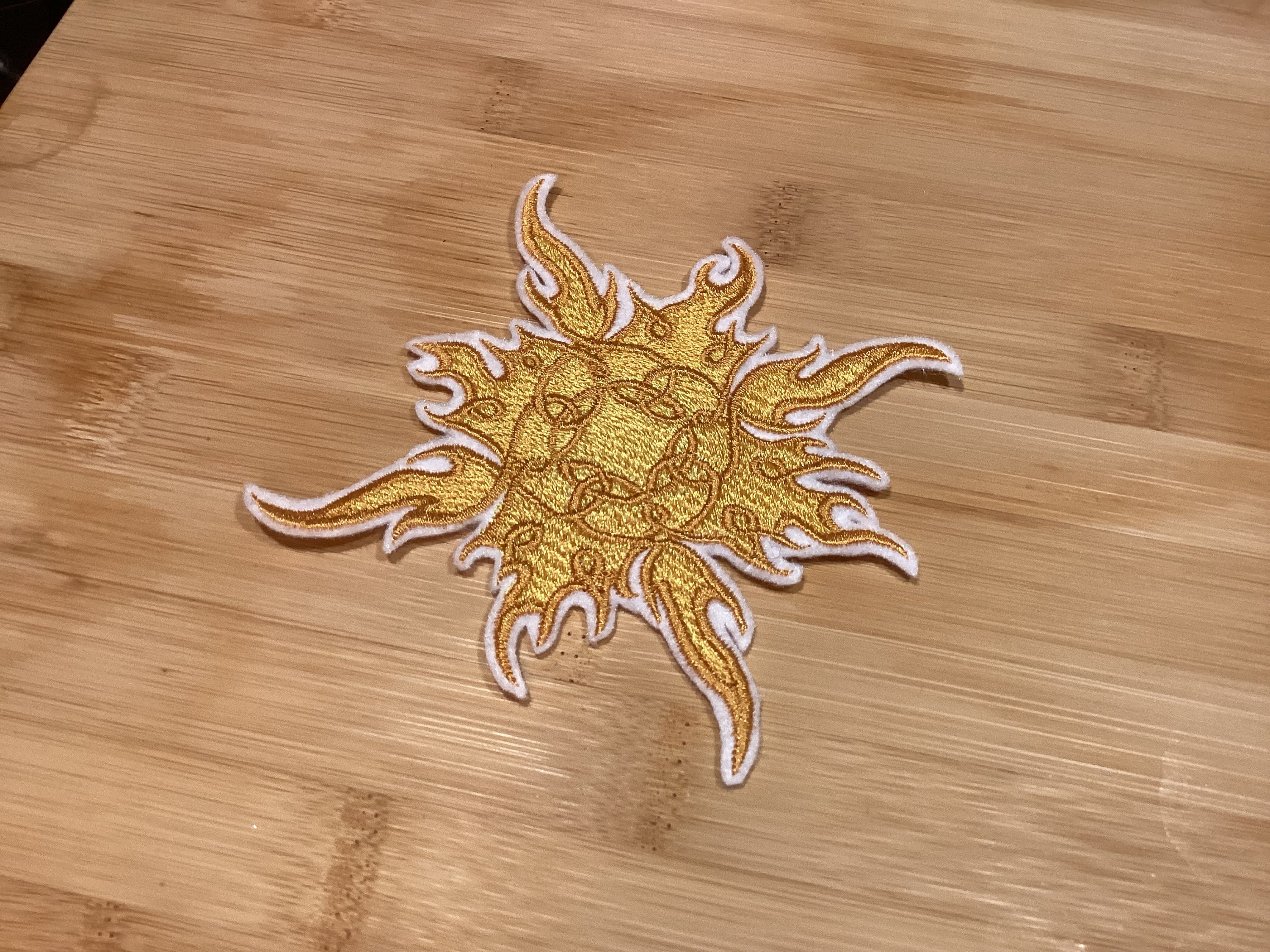 Embroidered Celtic Sun Patch Sew/Iron-On Style - Thumbnail 5