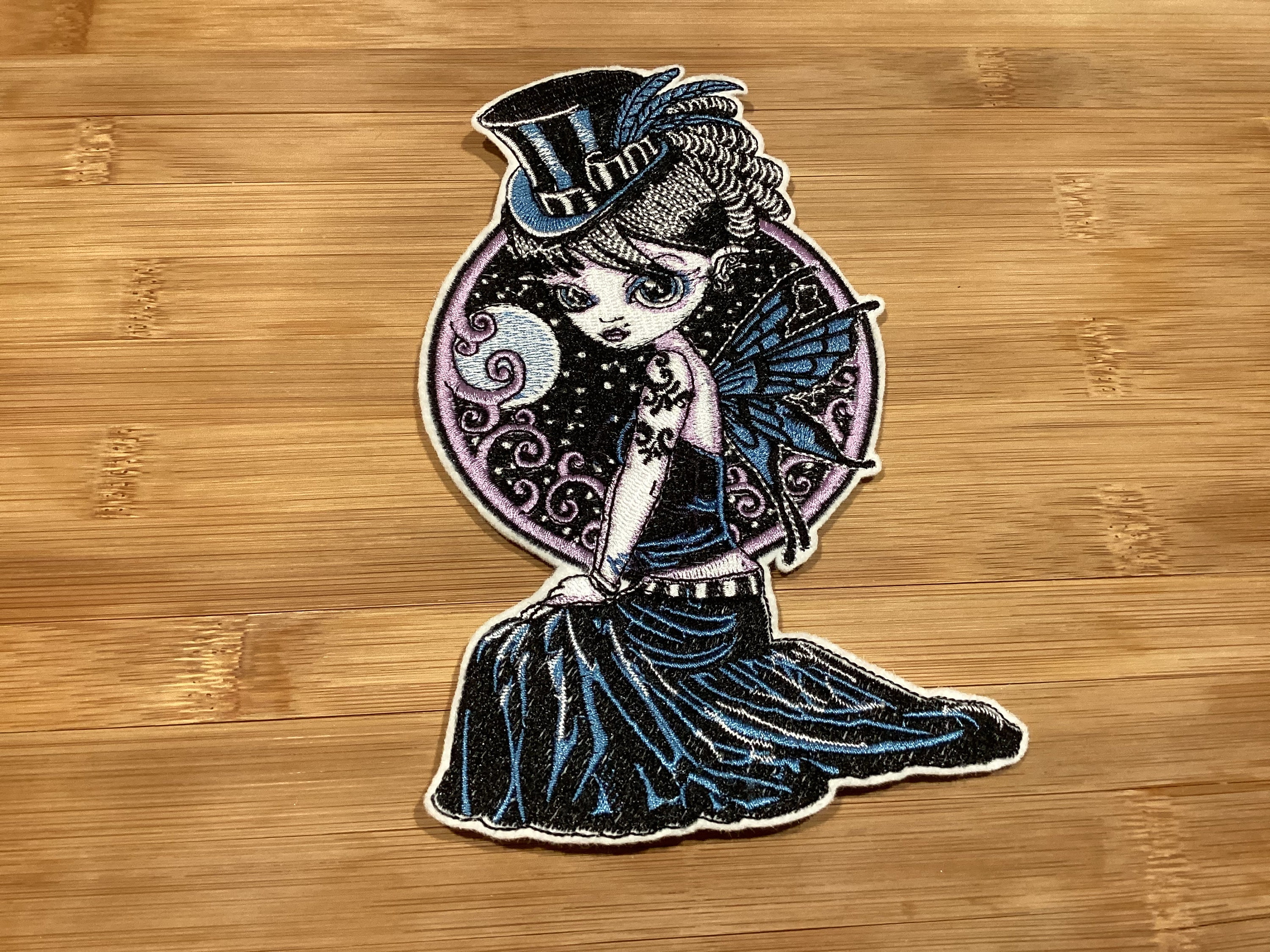 Embroidered Gothic Steampunk Winged Fairy in a Top Hat Patch Sew/Iron-On 3 Sizes by Twistedstitcher 2018 Located in Abbotsford BC Canada - Thumbnail 3